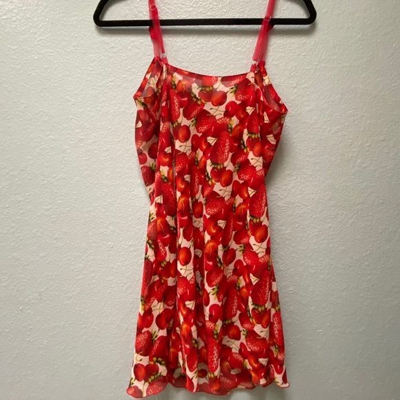 Natori Intimates Sheer Strawberry Dress - Picture 4 of 8